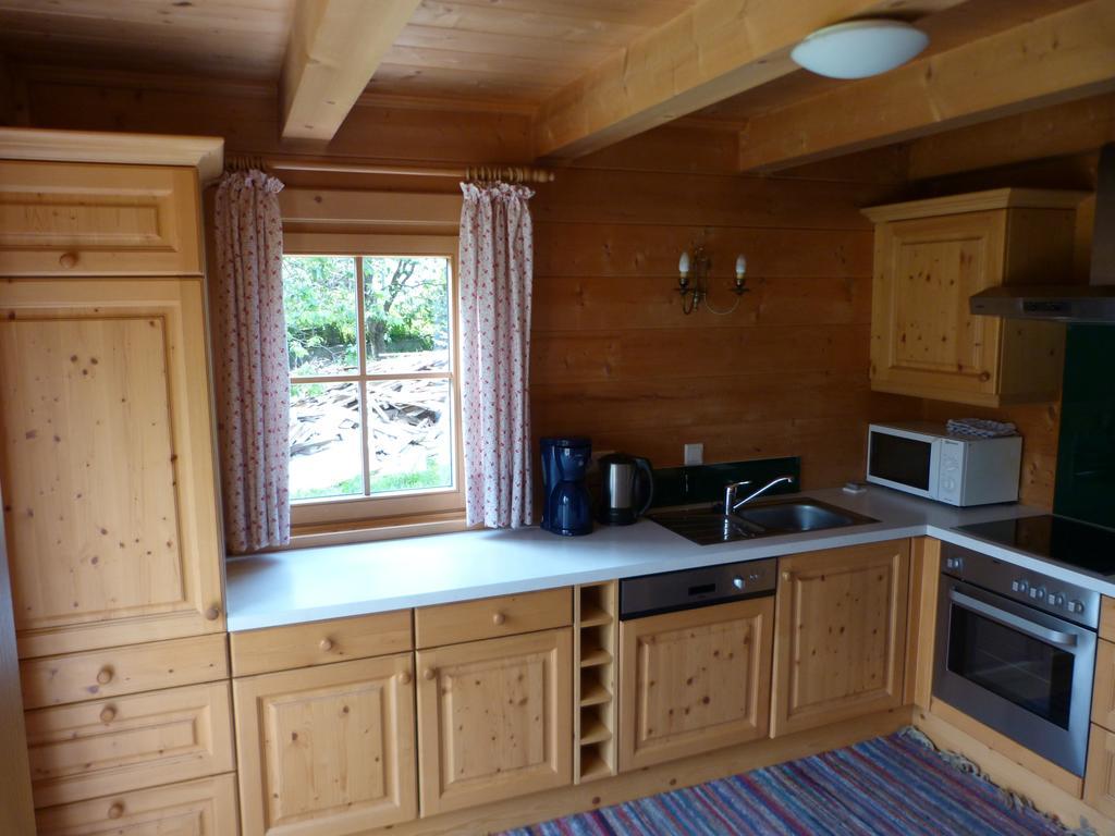 Knusperhaeusl Villa Uttendorf Phòng bức ảnh
